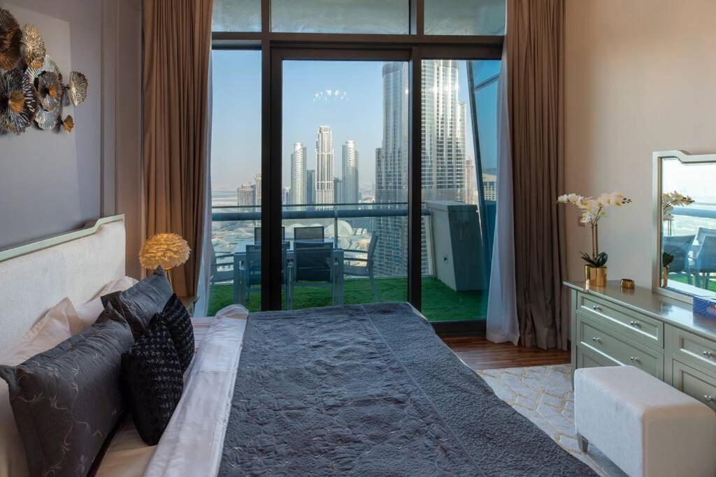 First Class 2Br With Full Burj Khalifa And Fountain View Apartment Дубай Екстериор снимка