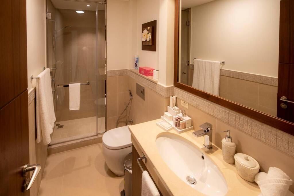 First Class 2Br With Full Burj Khalifa And Fountain View Apartment Дубай Екстериор снимка